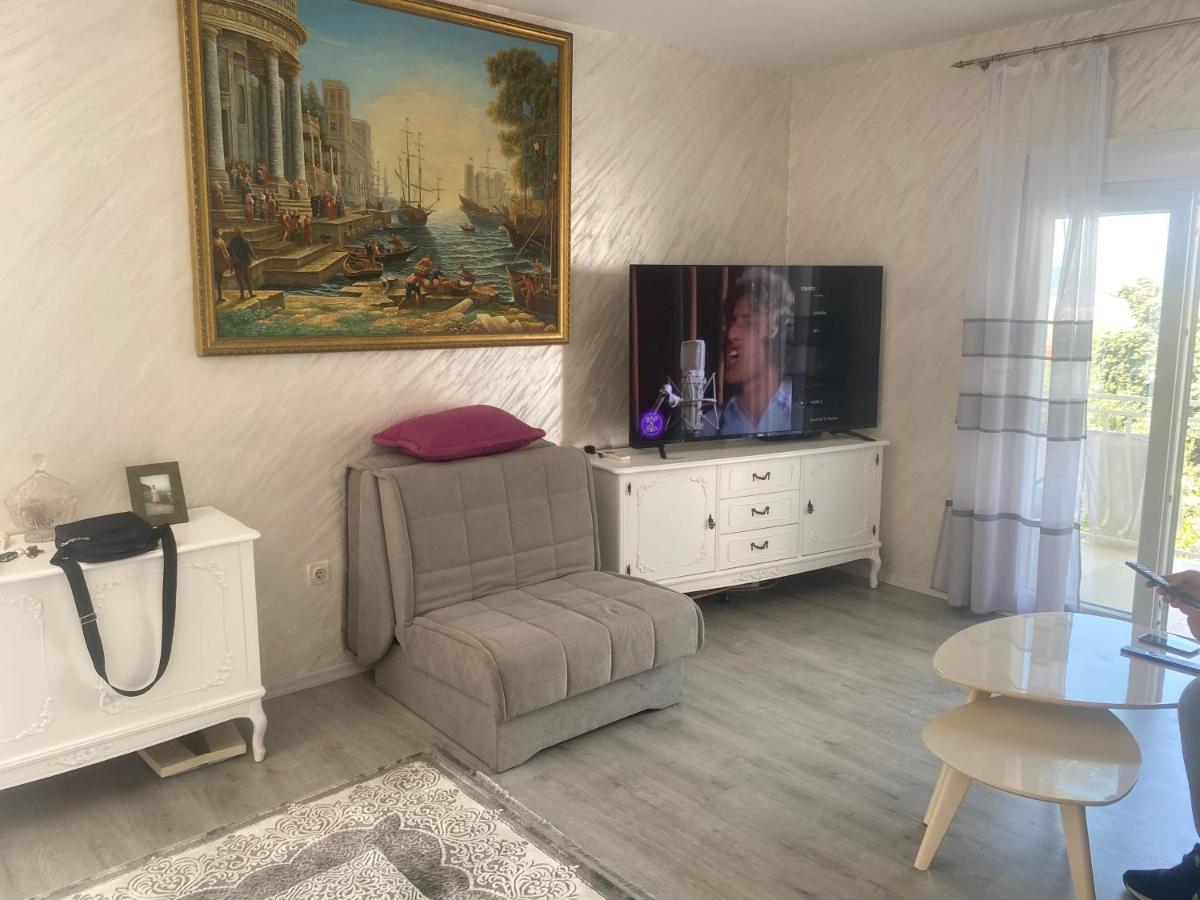 Apartman Lara 스베티스테판 외부 사진