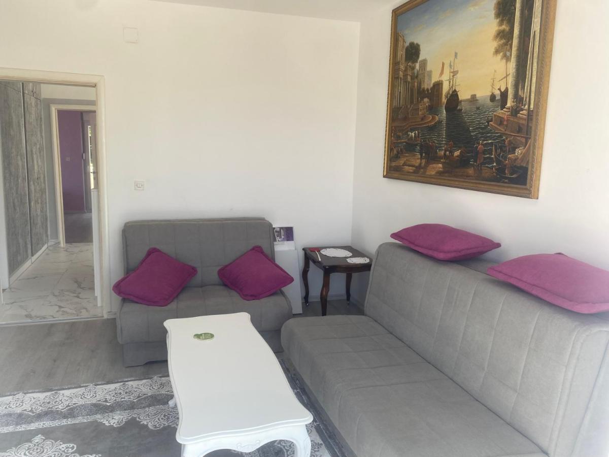 Apartman Lara 스베티스테판 외부 사진